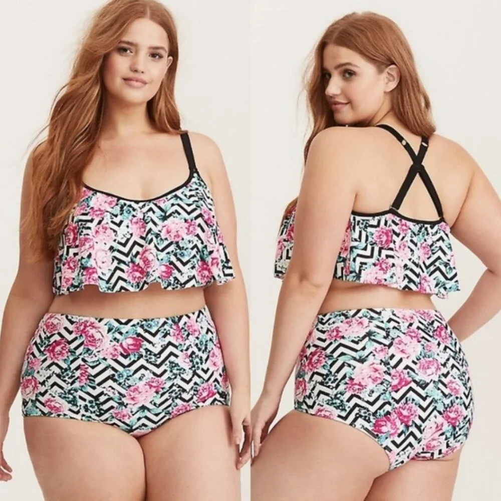 Torrid | Black and White Chevron Floral Flounce Bikini Top | Size 2